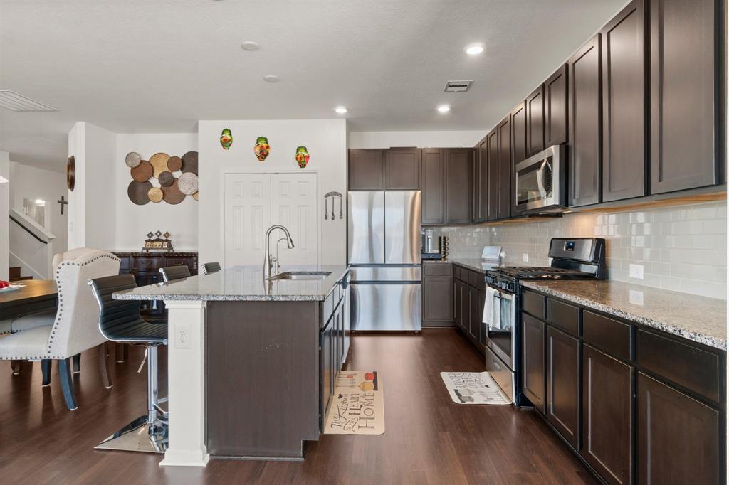 3952 Eagle Nest Lake Lane