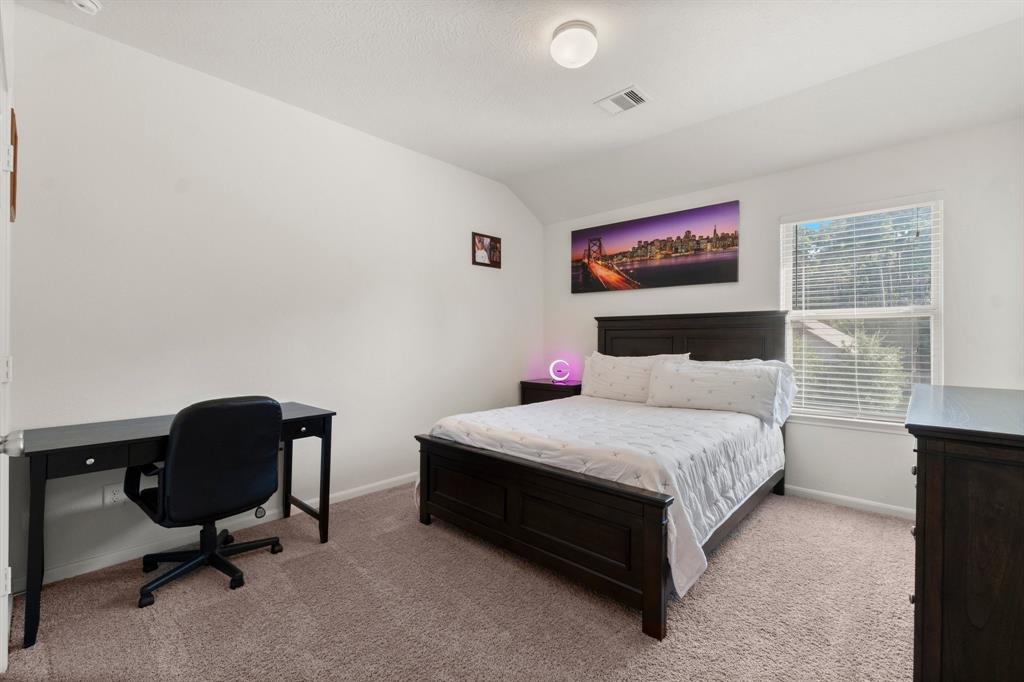 3952 Eagle Nest Lake Lane