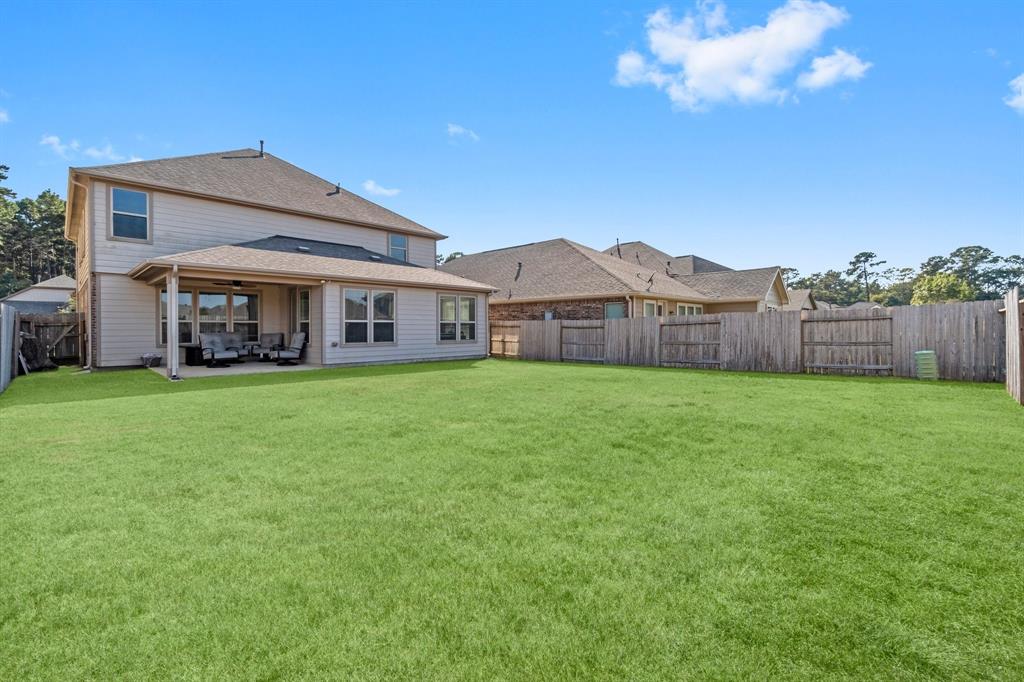 3952 Eagle Nest Lake Lane