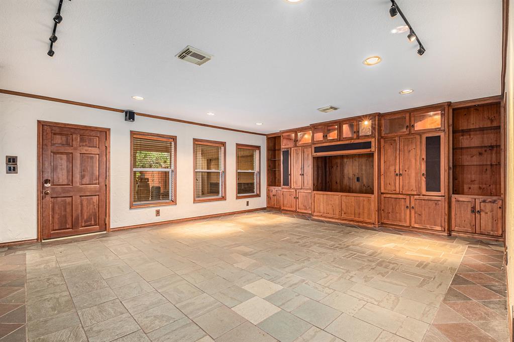 1521 Hamblen Road