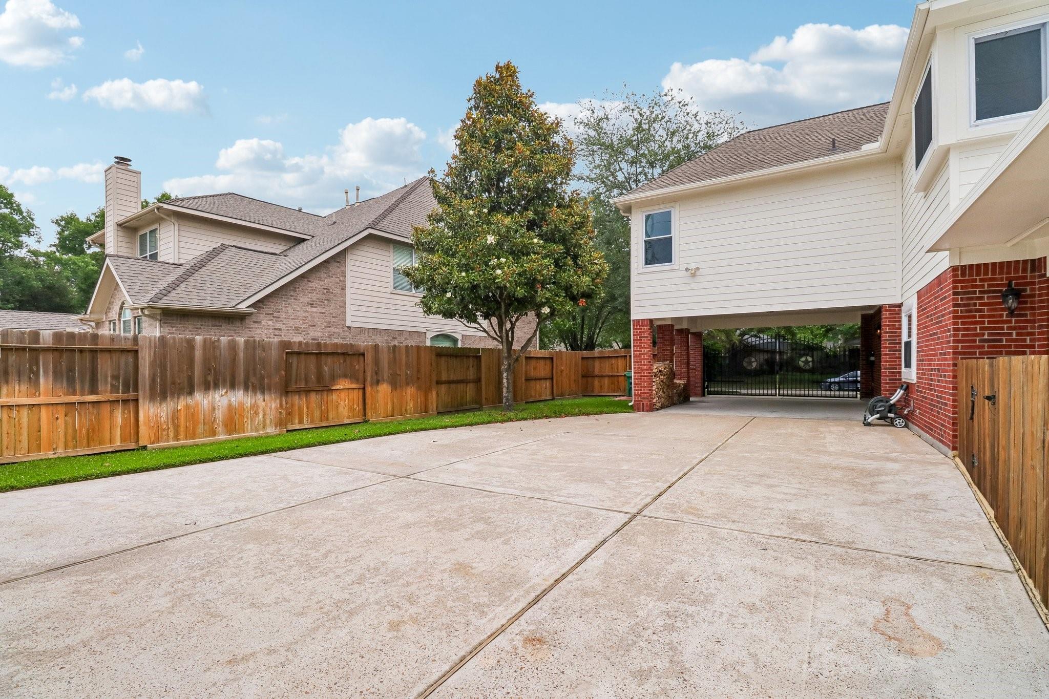 23921 Dorrington Estates Lane