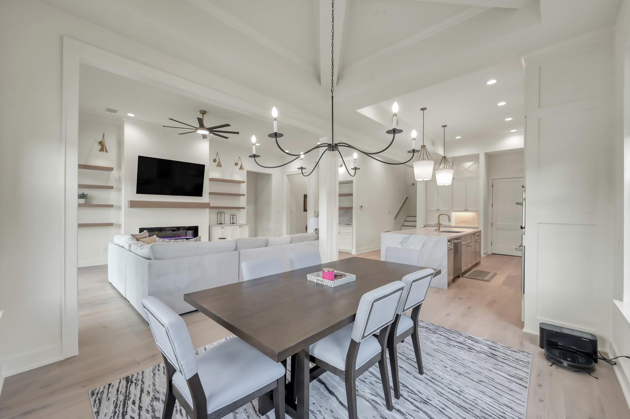 6859 Kingston Cove Lane