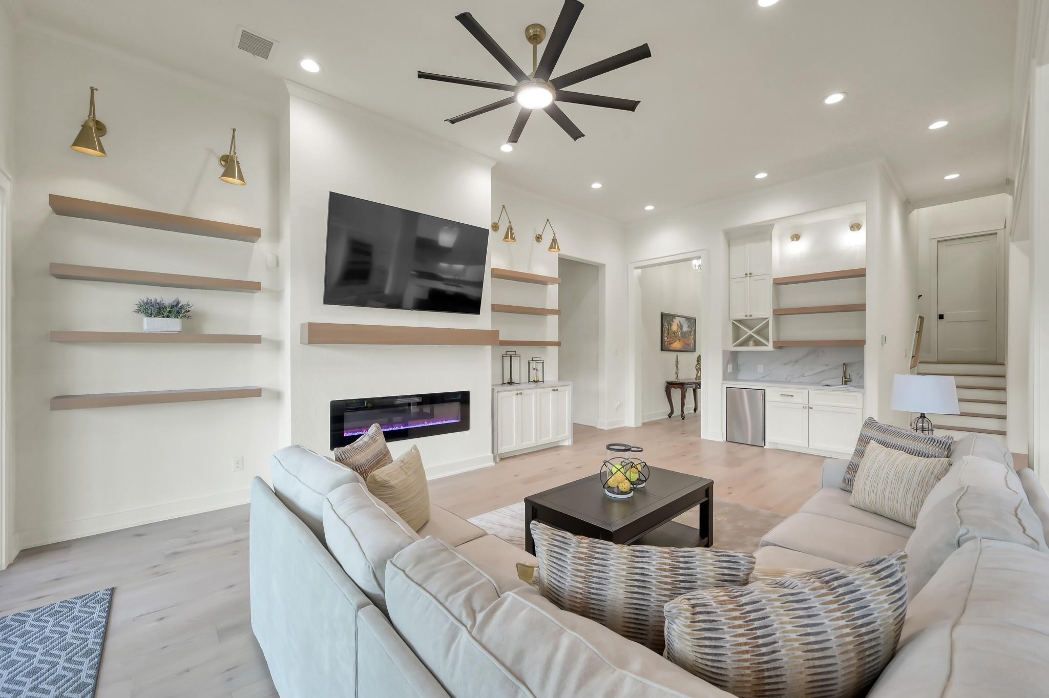 6859 Kingston Cove Lane