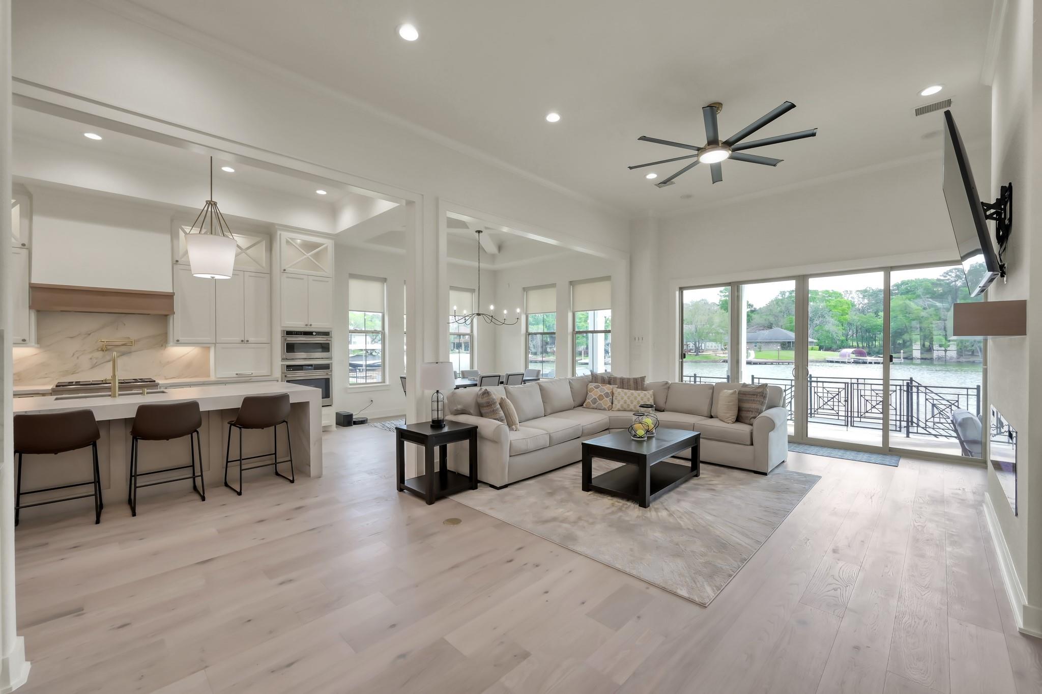 6859 Kingston Cove Lane