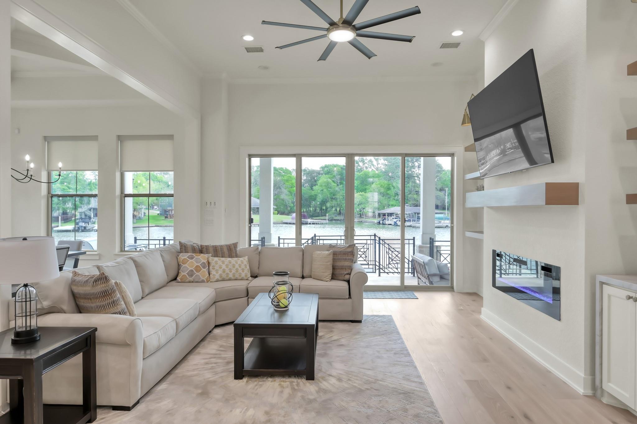 6859 Kingston Cove Lane