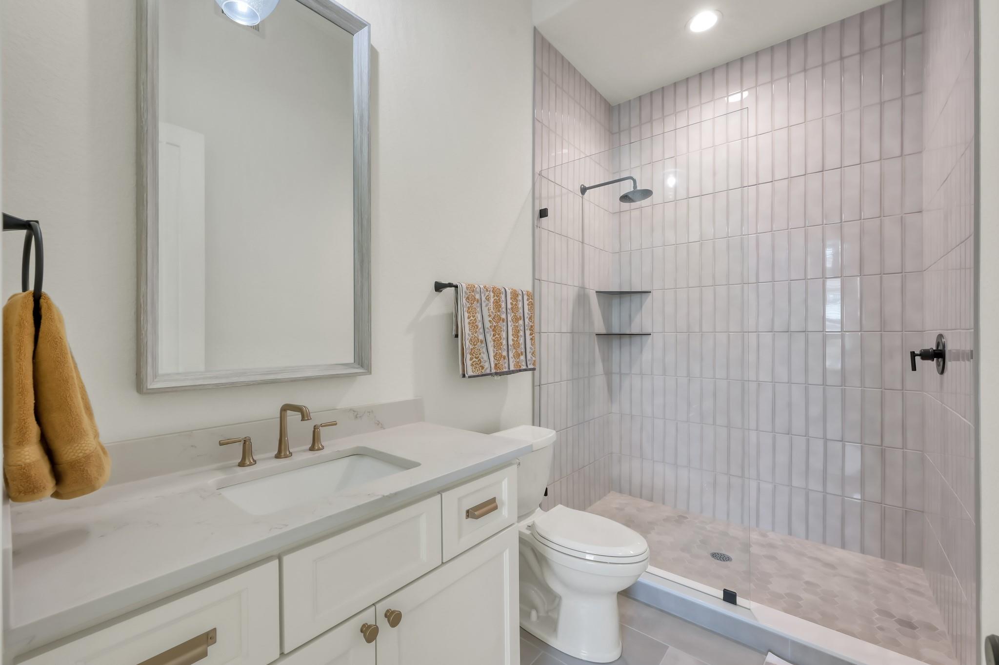 6859 Kingston Cove Lane