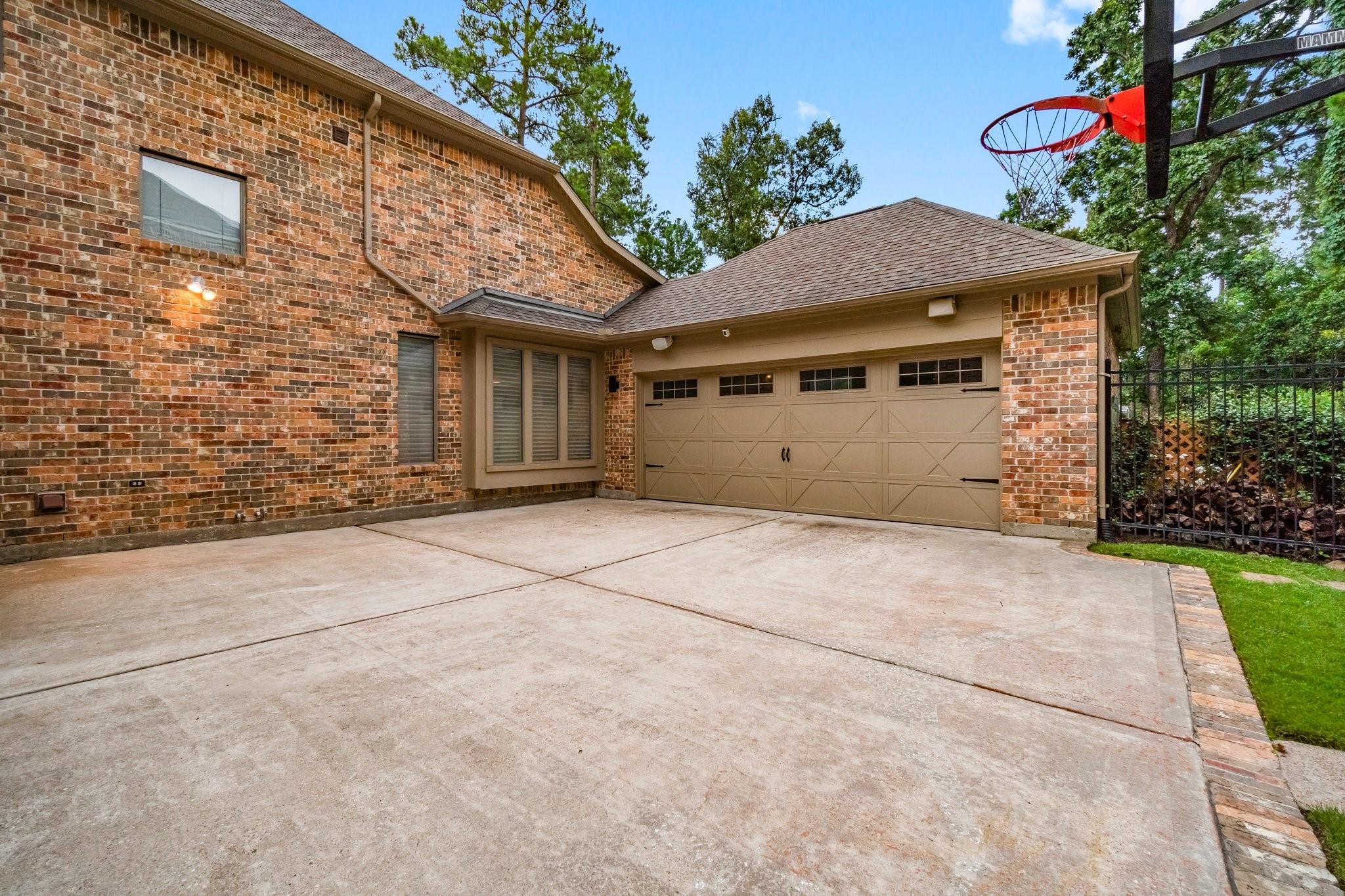 15 Bessdale Court