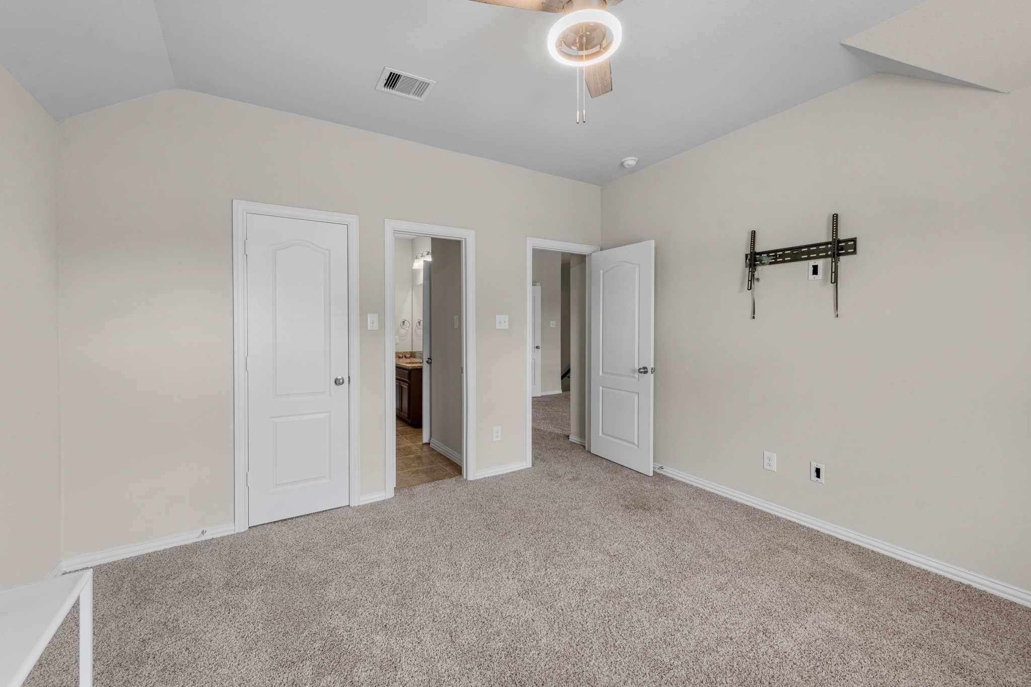 9006 Lacombe Lane