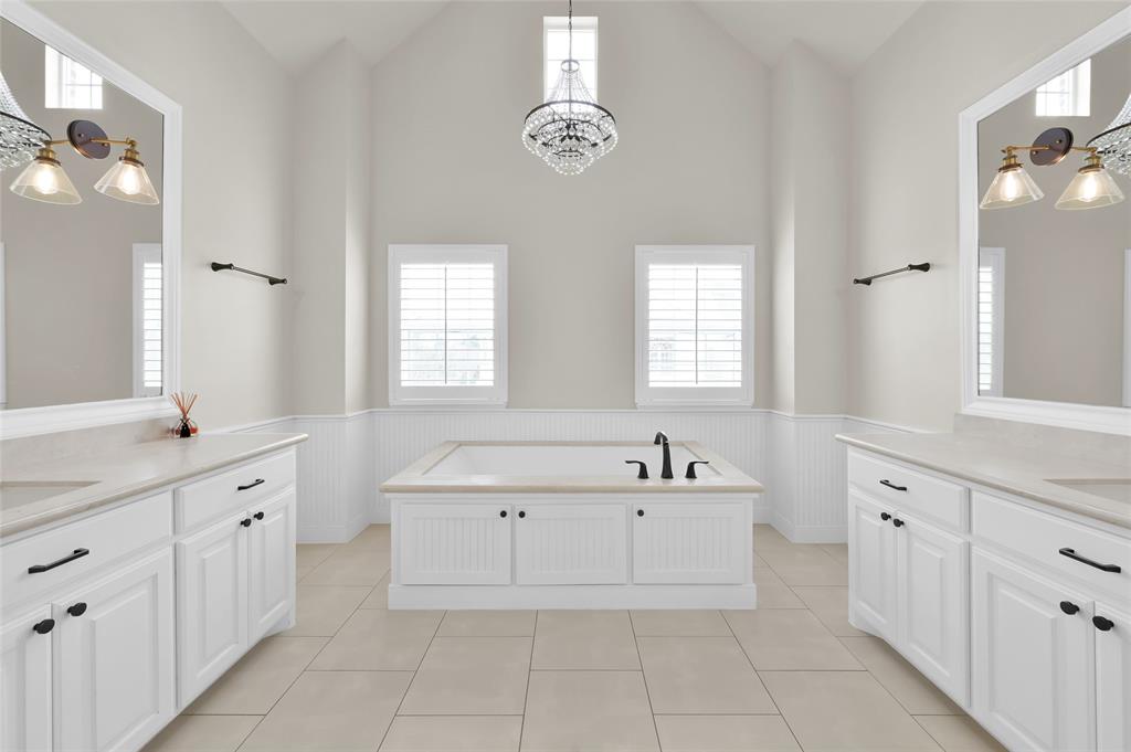 2600 Admiralty Bend Lane