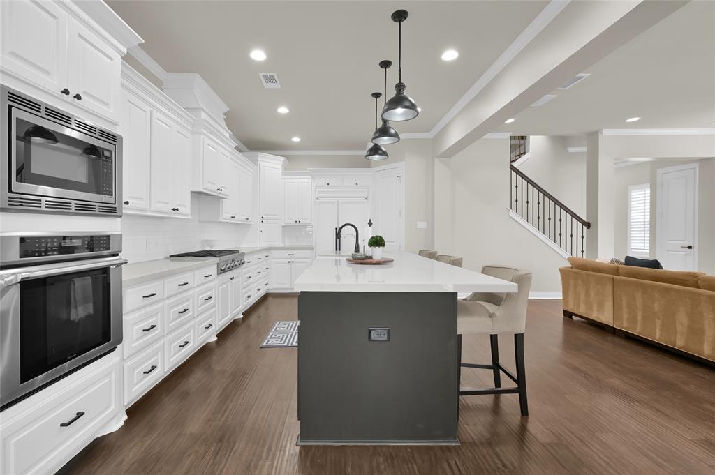 2600 Admiralty Bend Lane