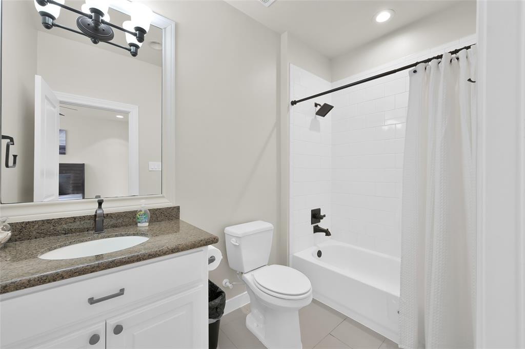 2600 Admiralty Bend Lane
