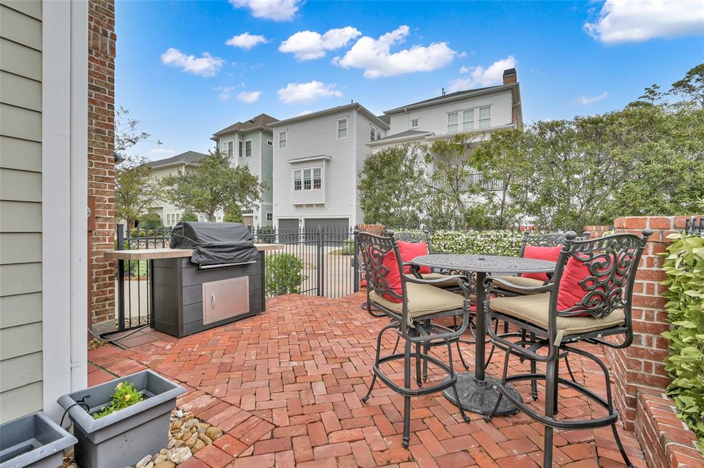 2600 Admiralty Bend Lane