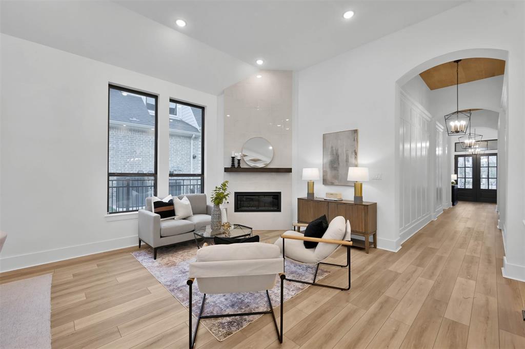 216 S Empress Green Place