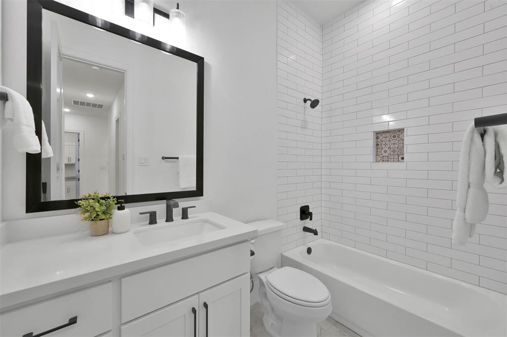 216 S Empress Green Place