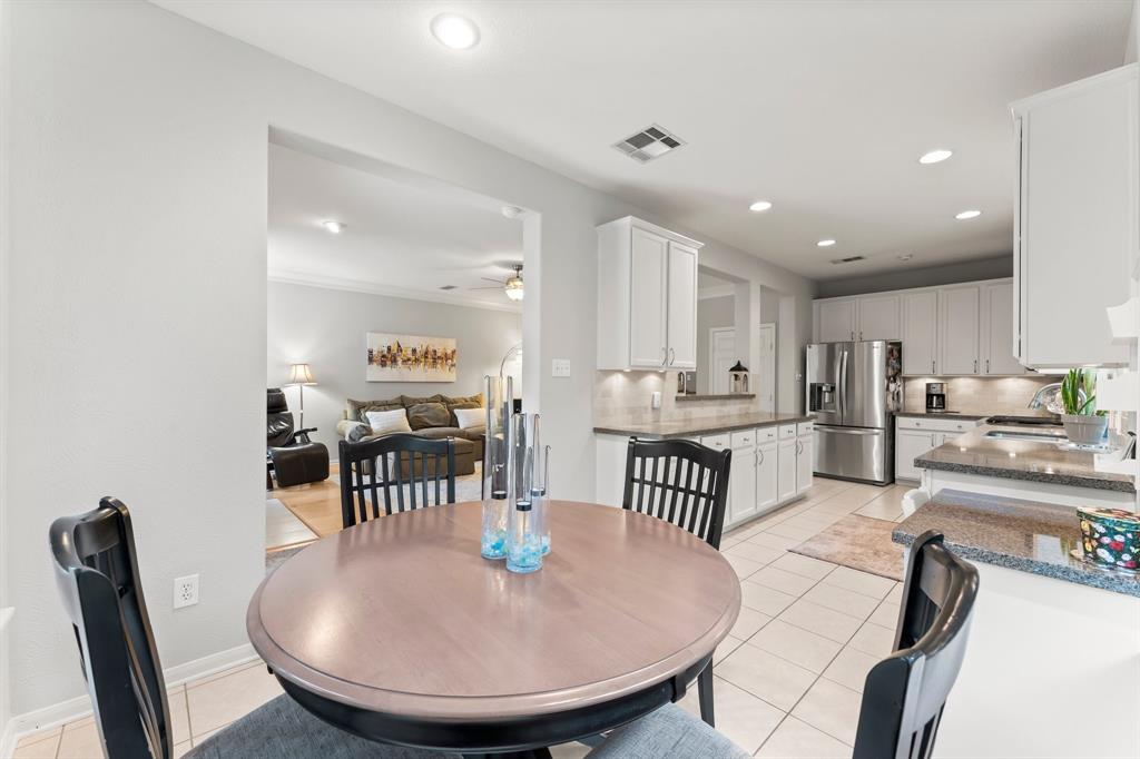 154 W Bristol Oak Circle