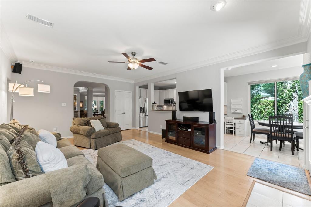 154 W Bristol Oak Circle