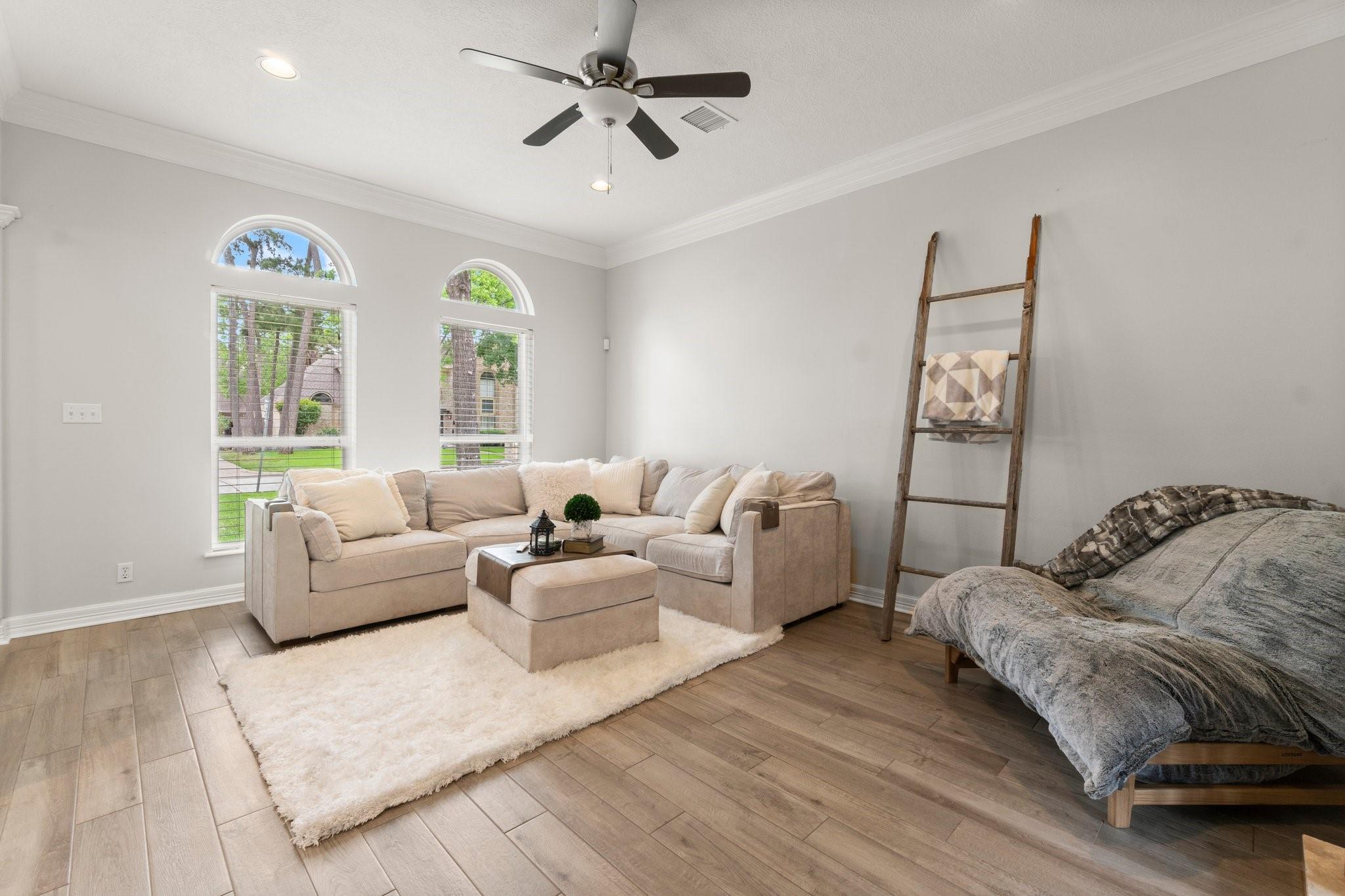 6047 Oak Creek Lane