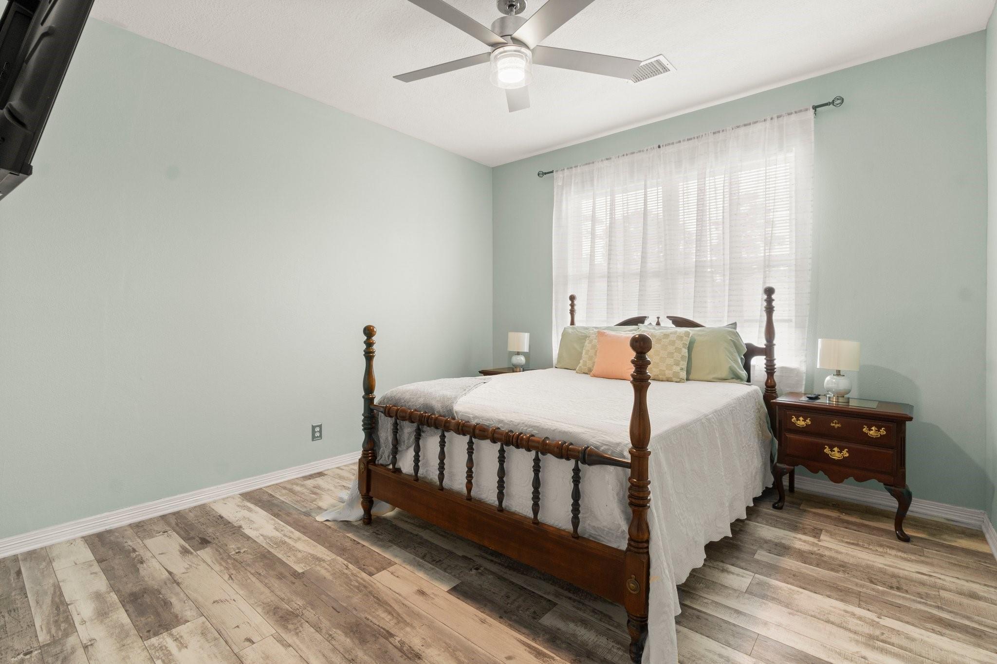 6047 Oak Creek Lane
