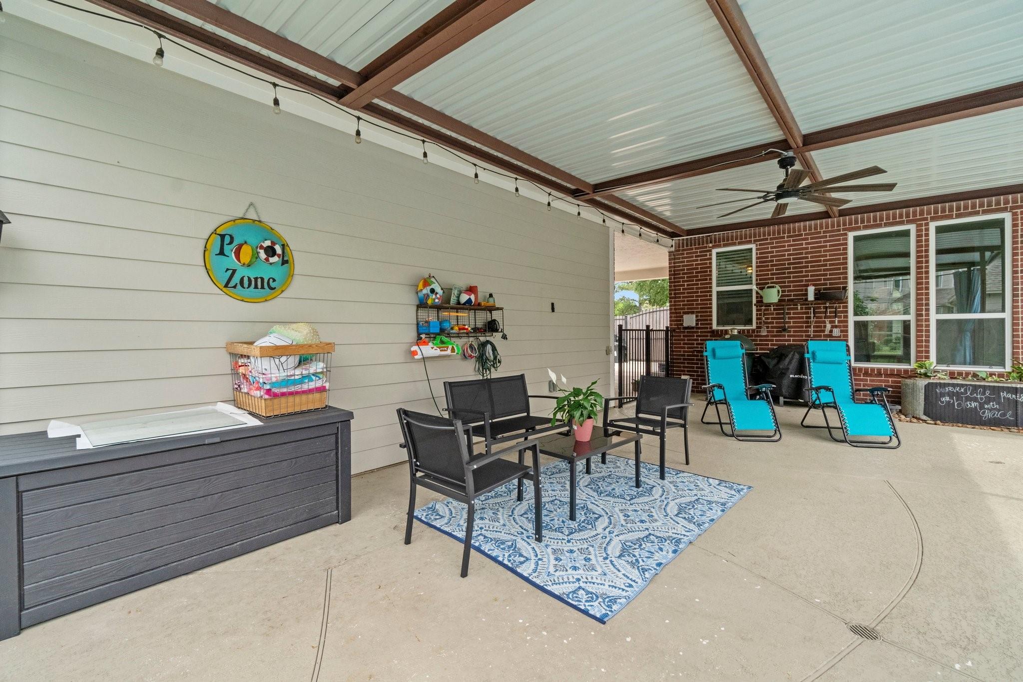 6047 Oak Creek Lane