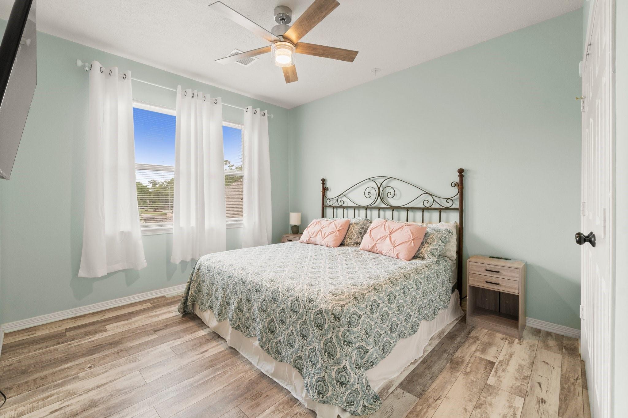6047 Oak Creek Lane
