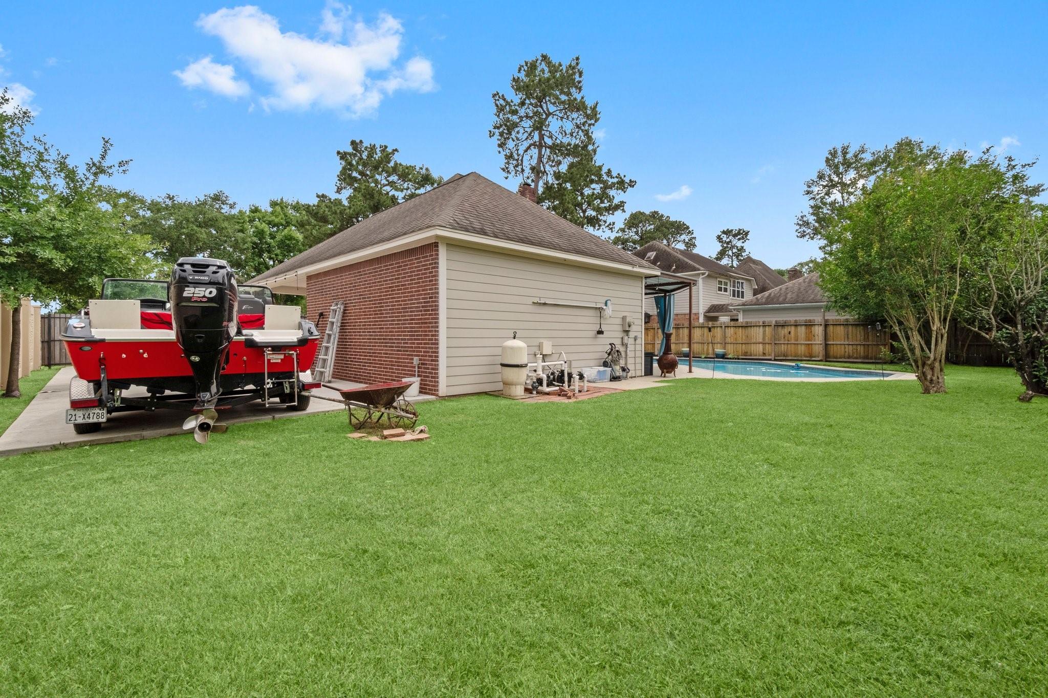 6047 Oak Creek Lane