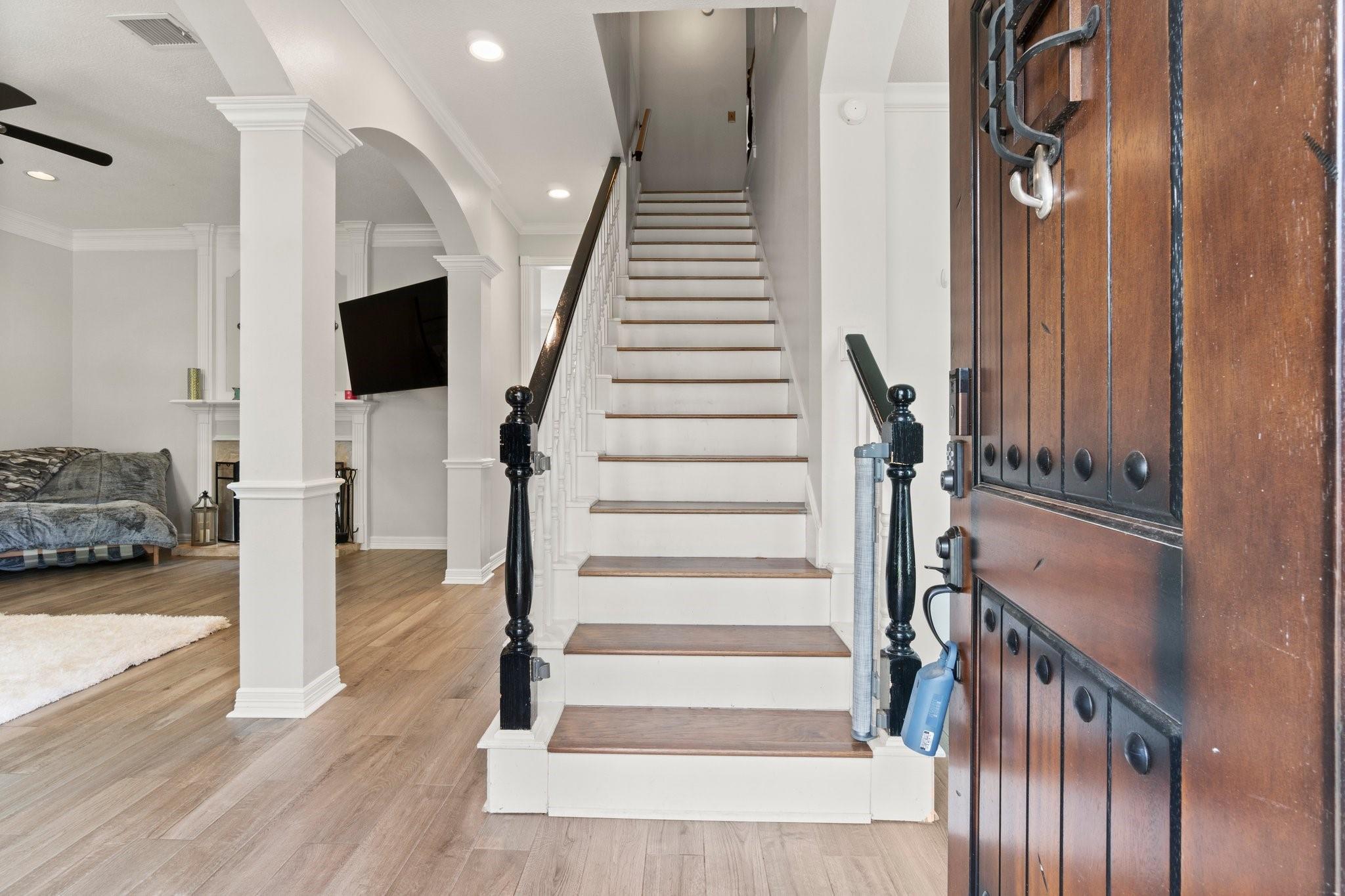 6047 Oak Creek Lane