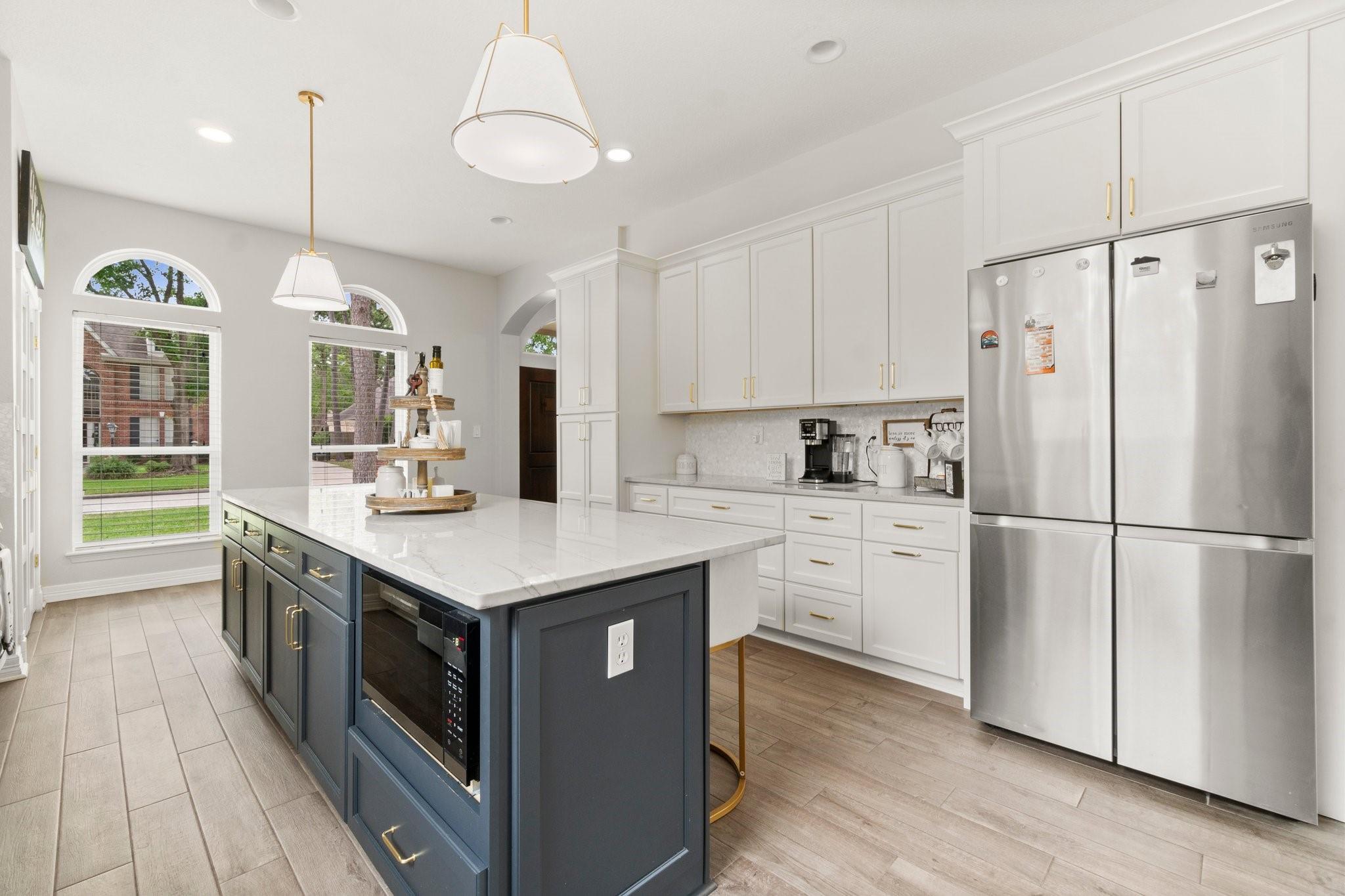 6047 Oak Creek Lane