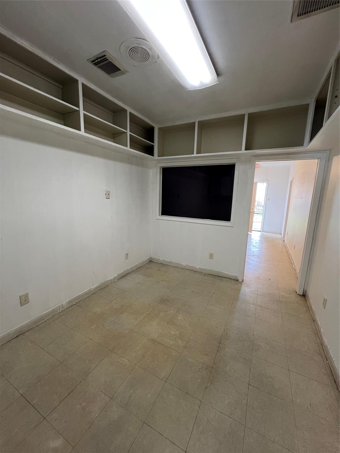 1806 Clinton Drive