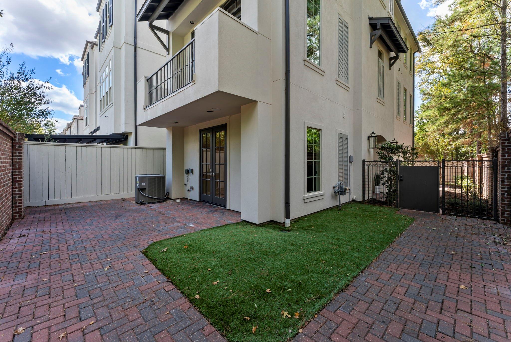 130 Gateway Park Place