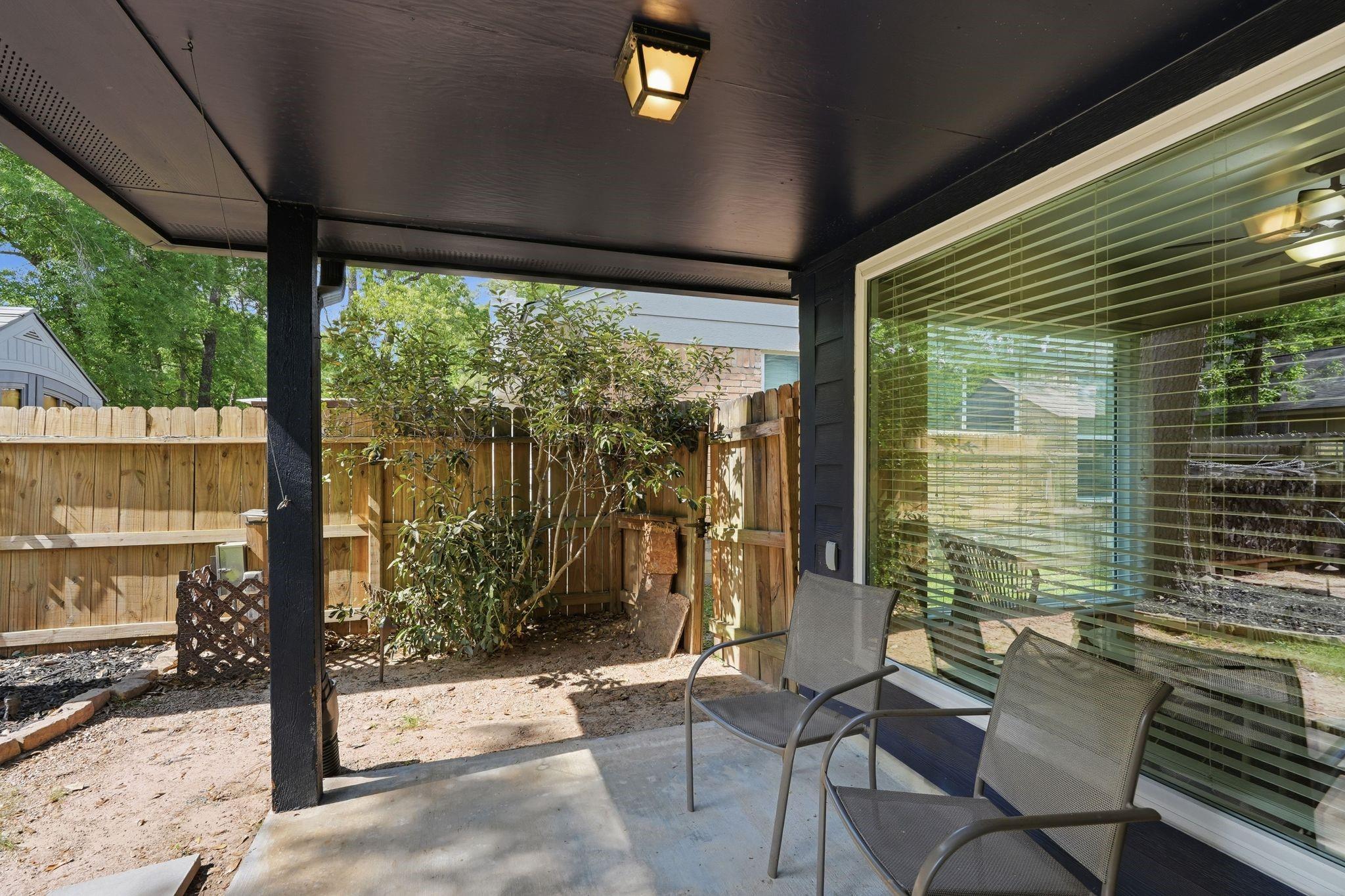 11 Rock Pine Court