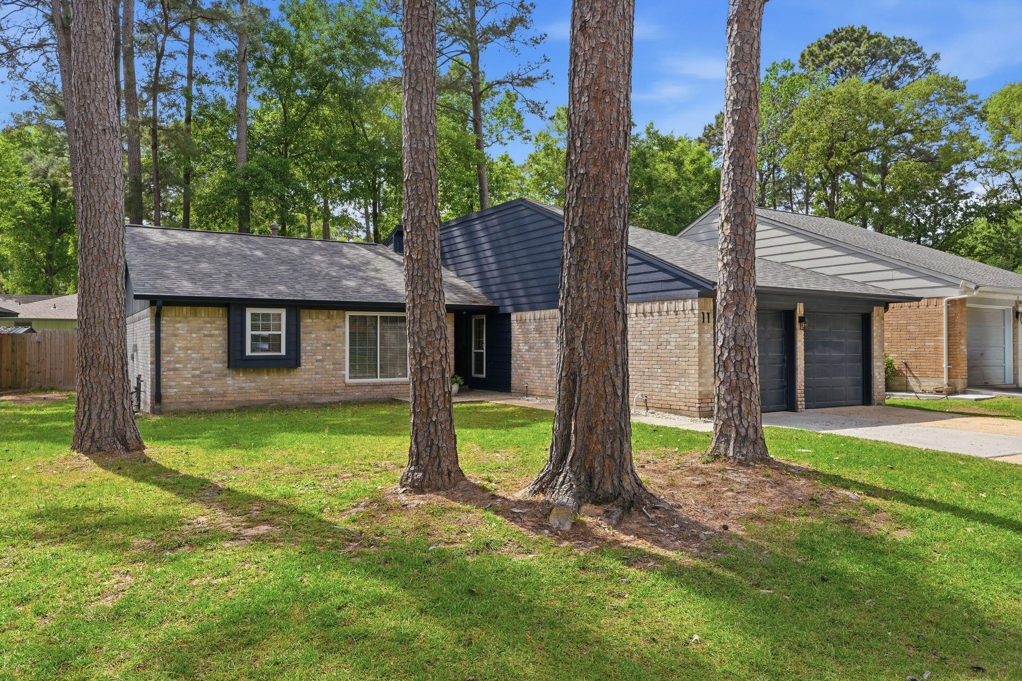 11 Rock Pine Court