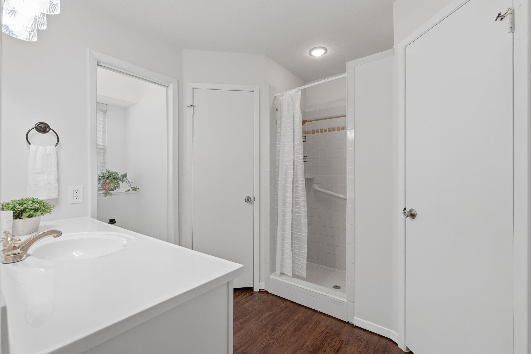 11 Rock Pine Court