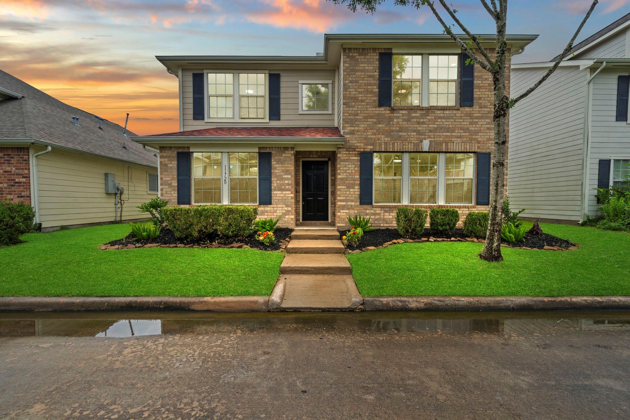 11720 Longwood Garden Way