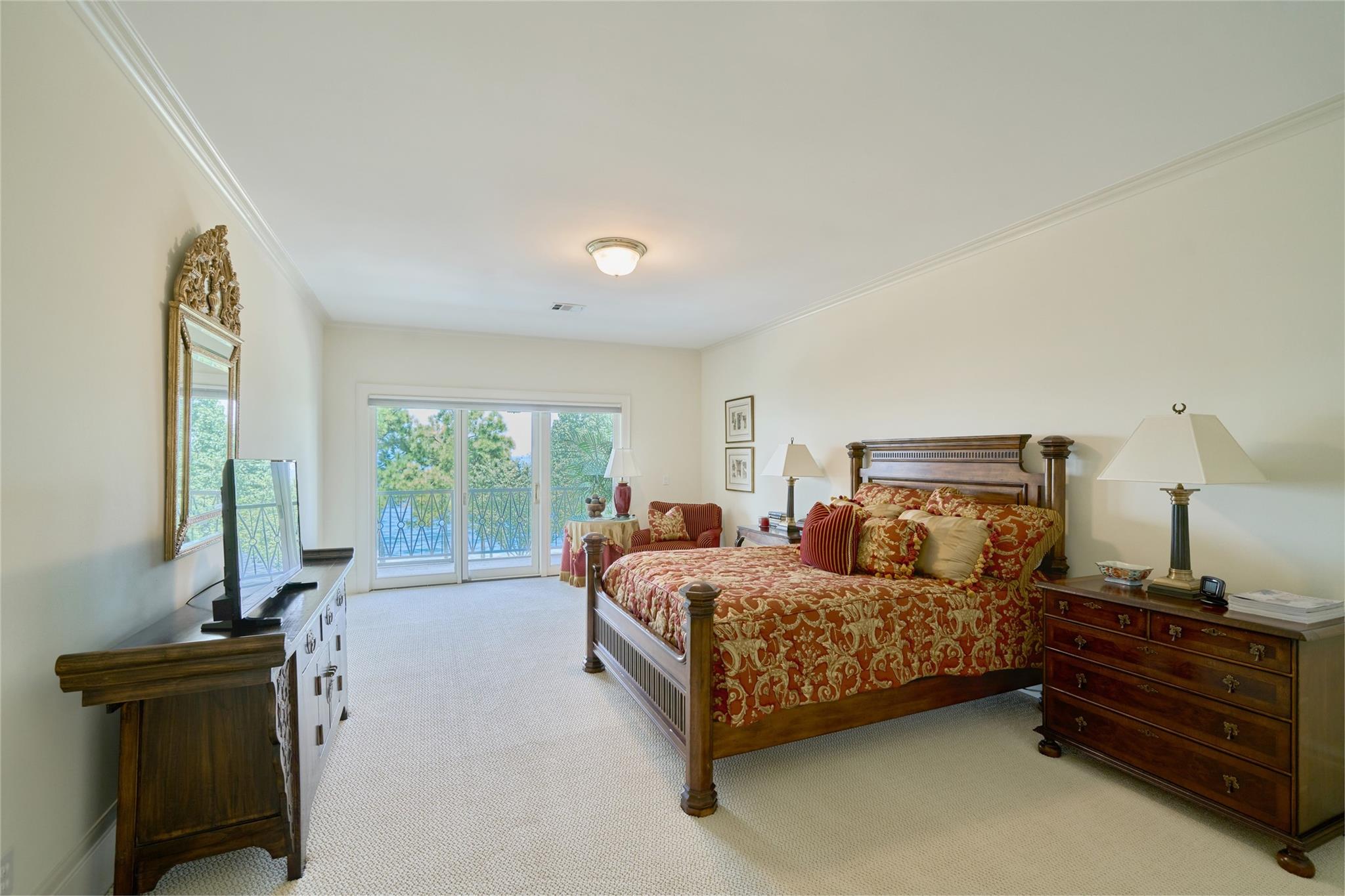 9 Lake Estates Court