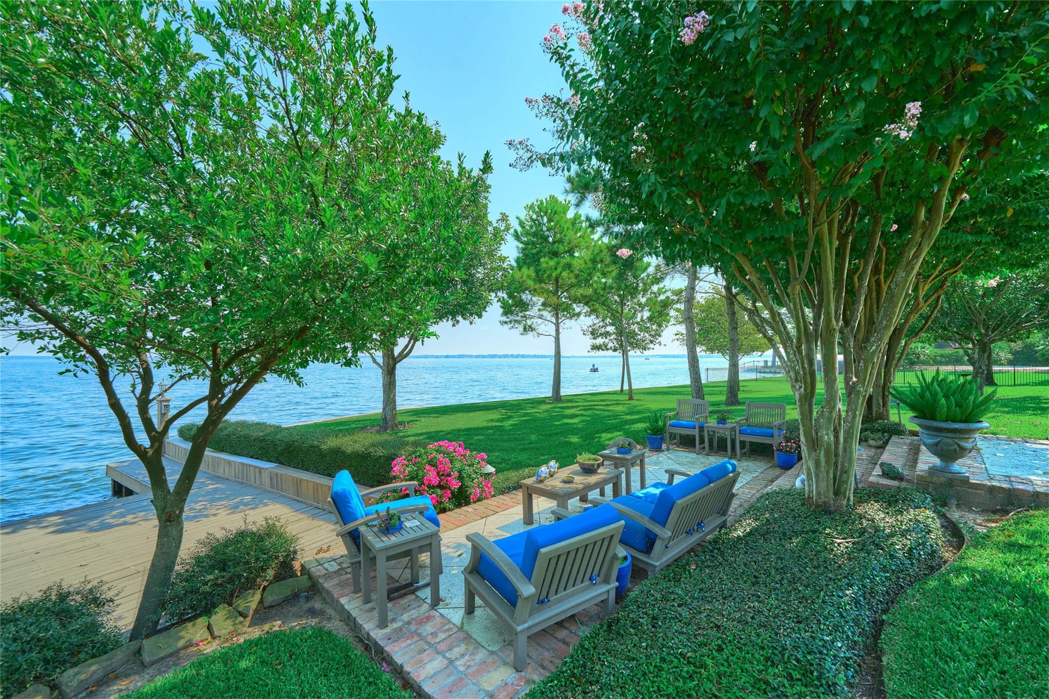 9 Lake Estates Court