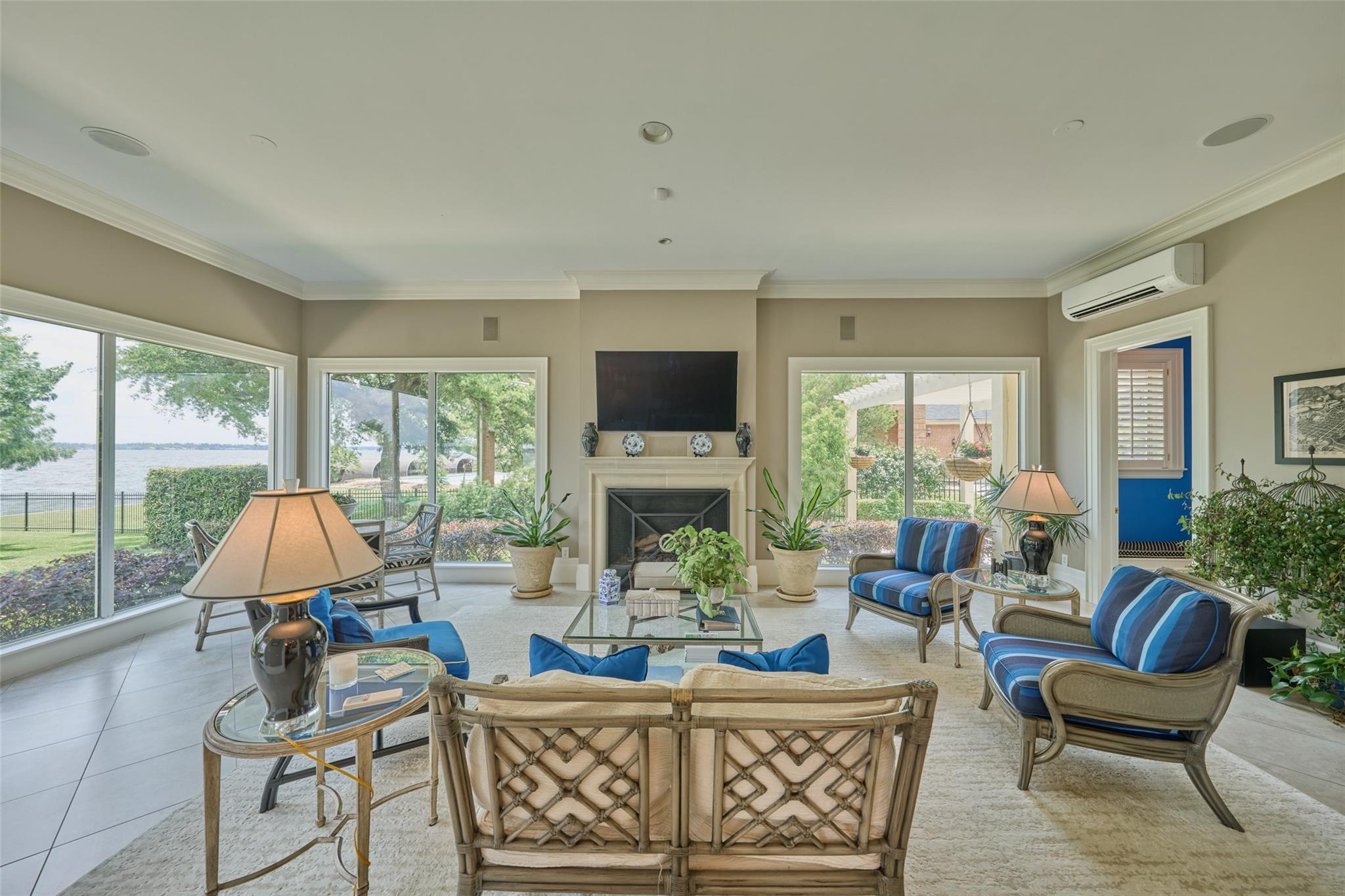 9 Lake Estates Court