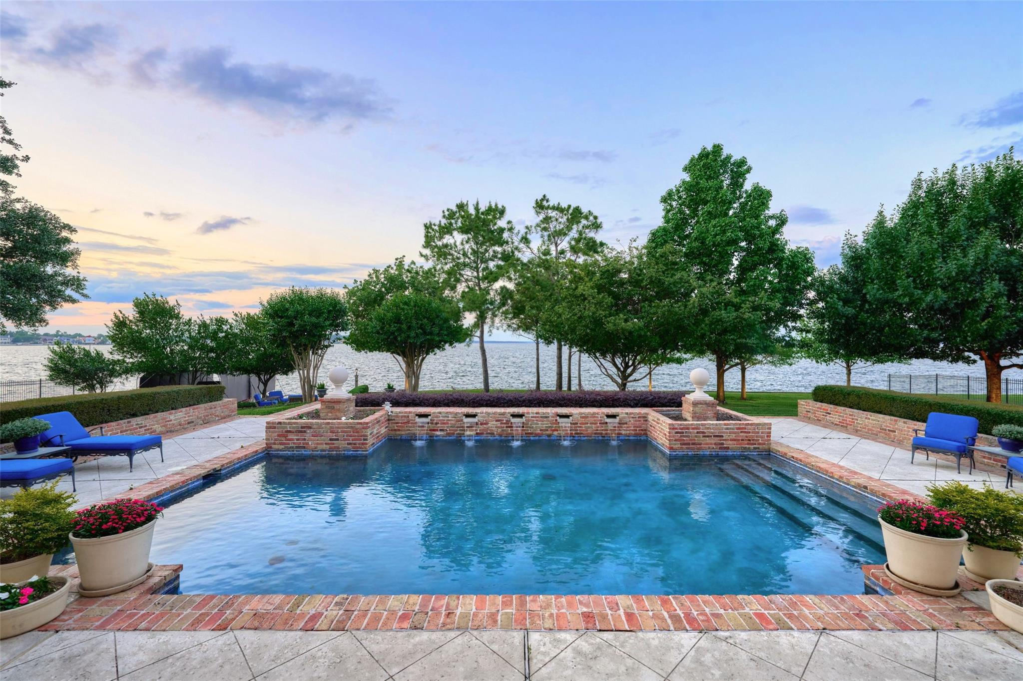 9 Lake Estates Court