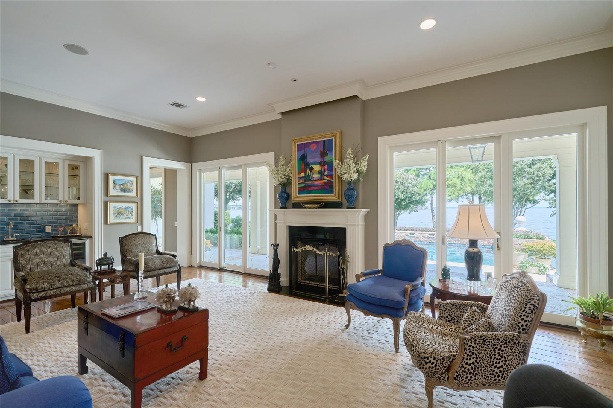 9 Lake Estates Court