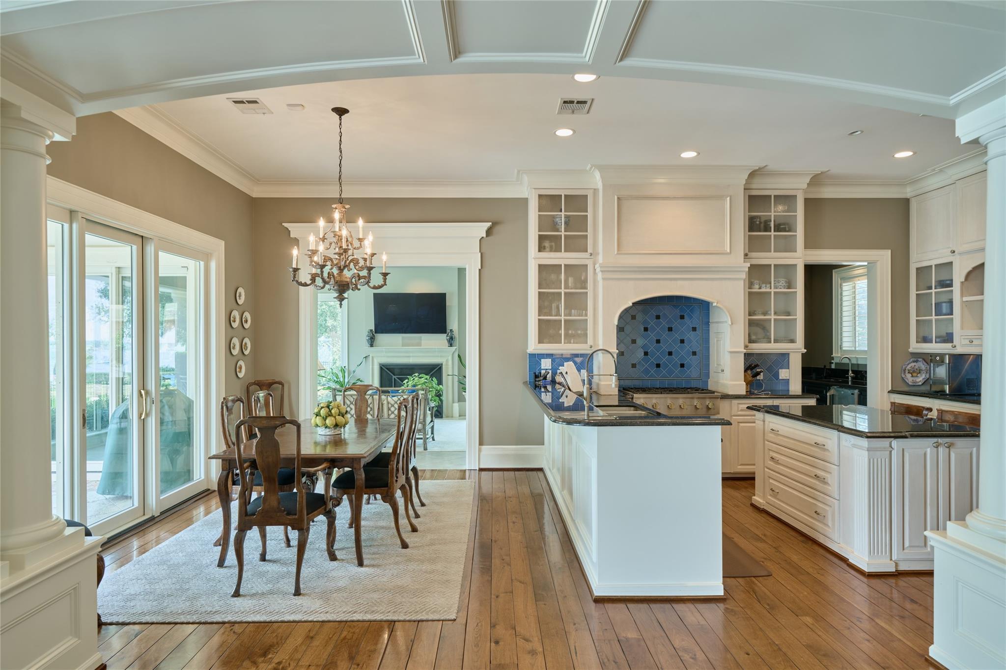 9 Lake Estates Court