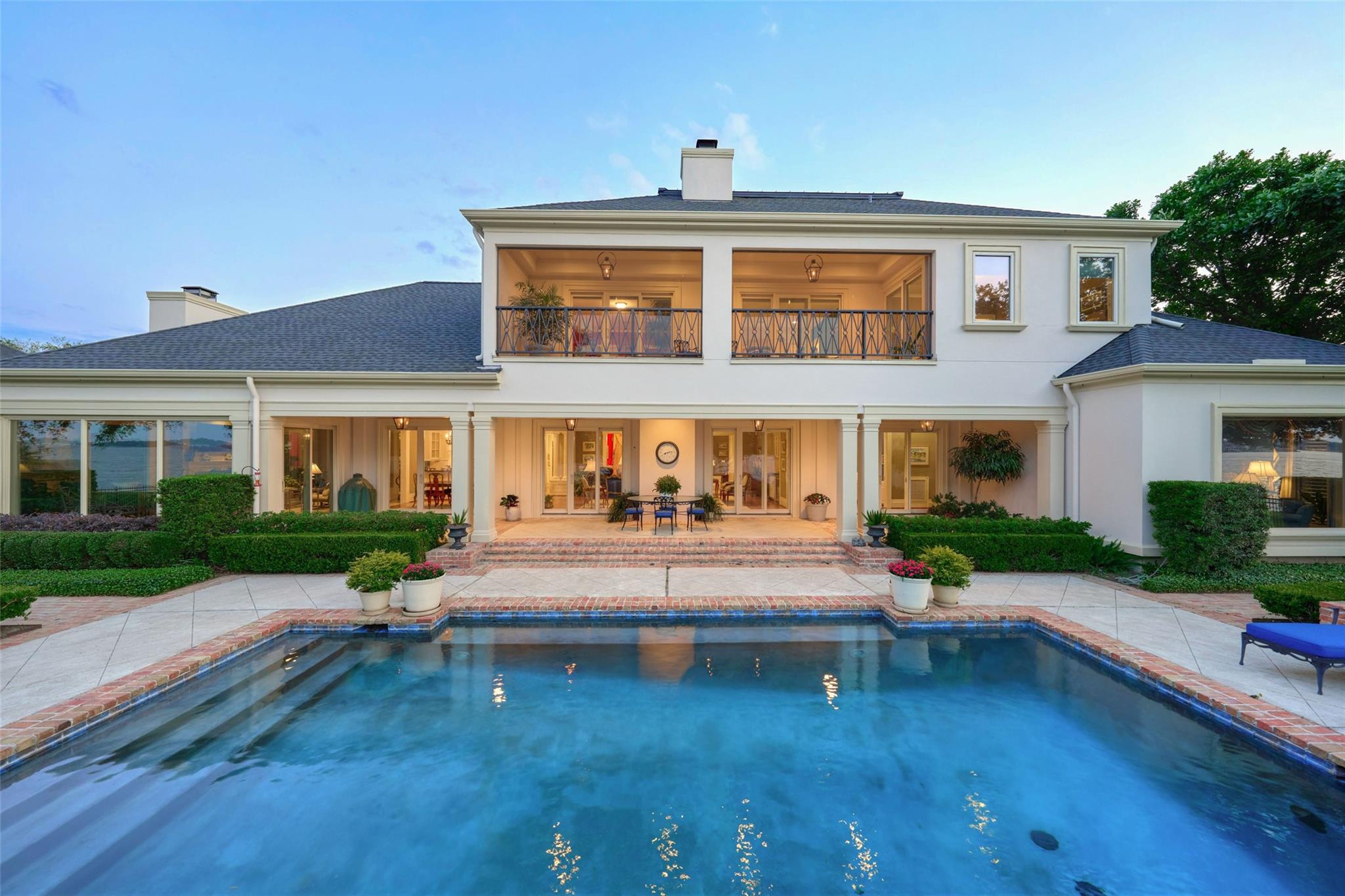 9 Lake Estates Court