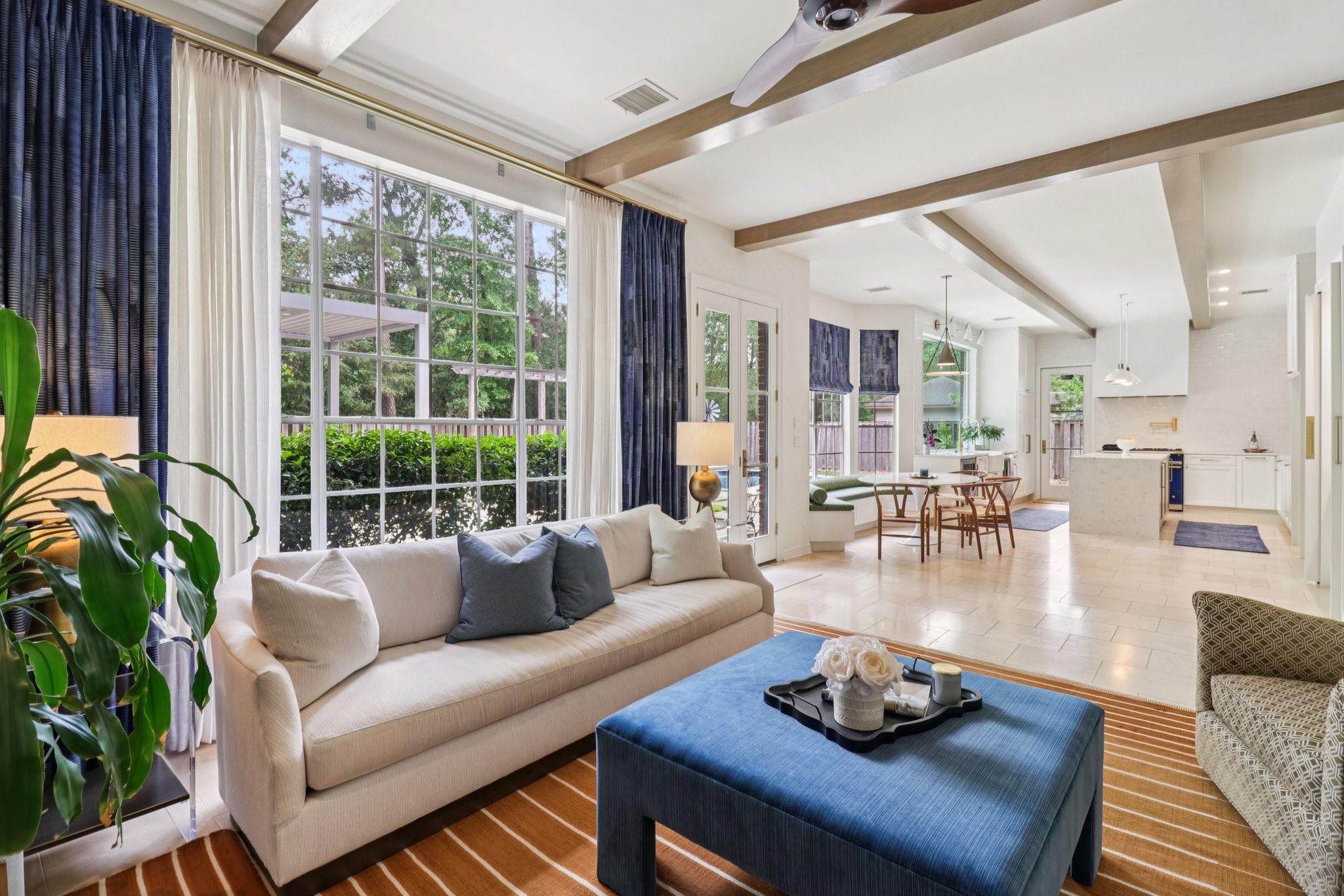 18 Woodmere Place