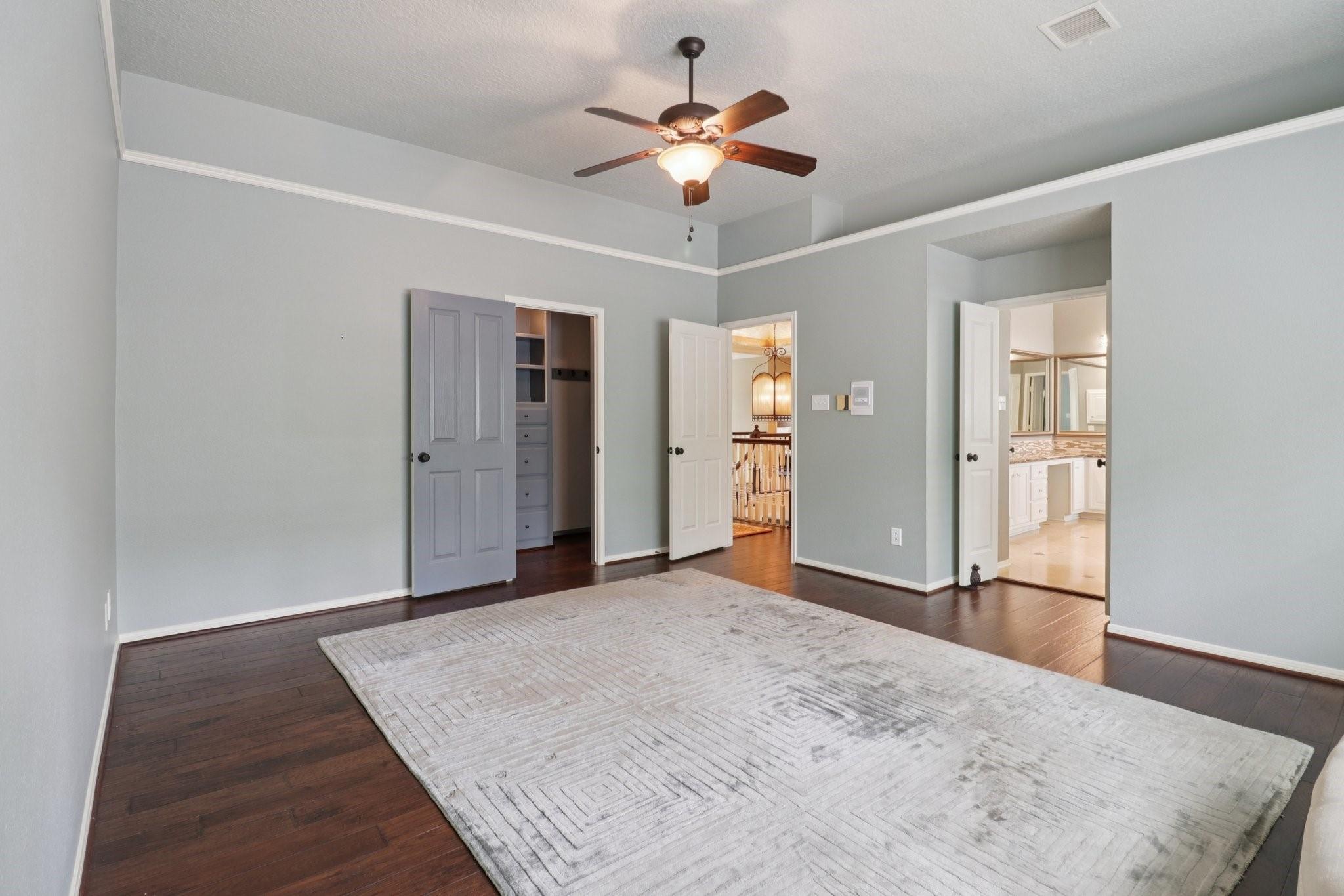 18 Woodmere Place