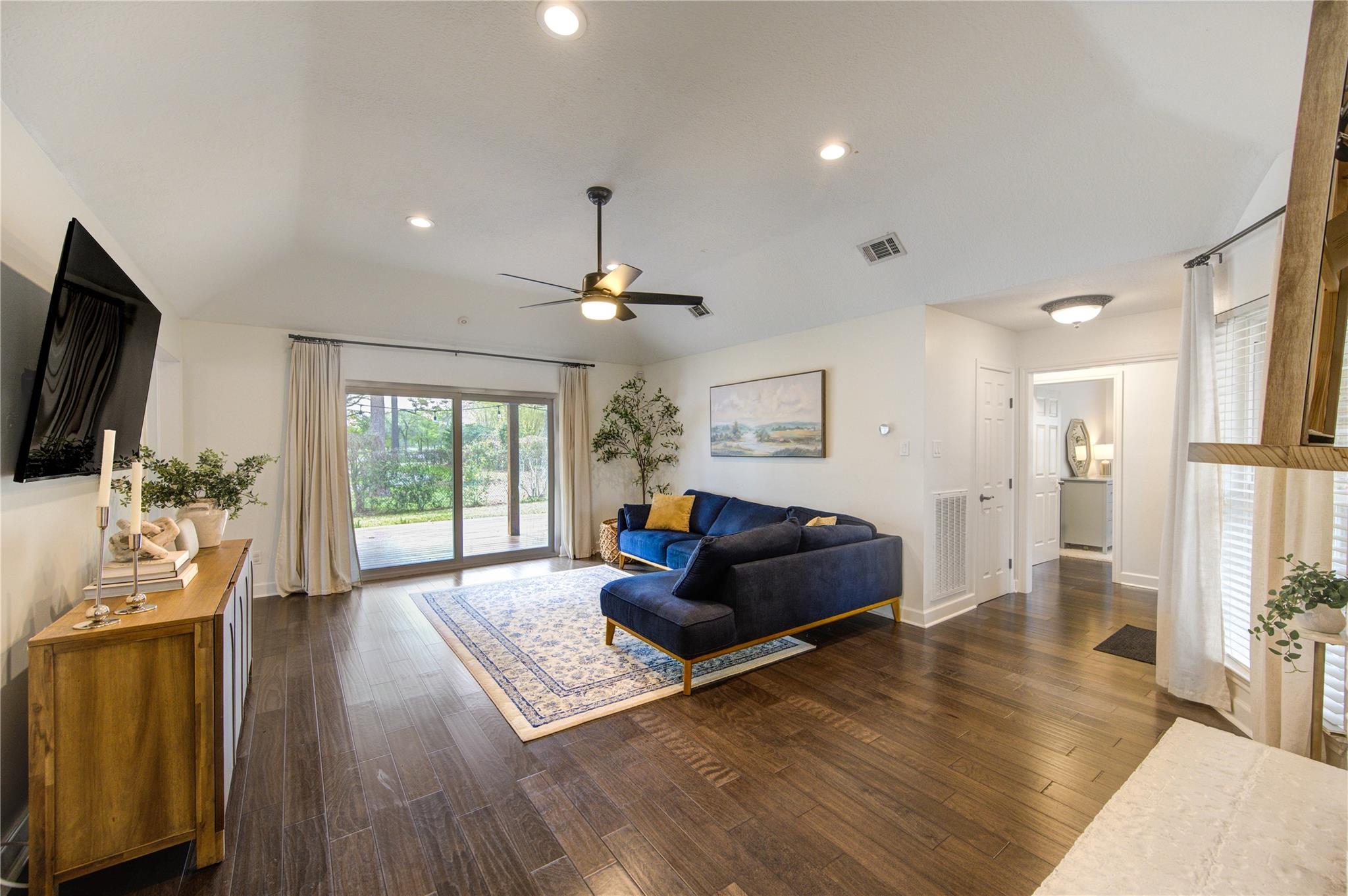 7727 Heathrow Lane