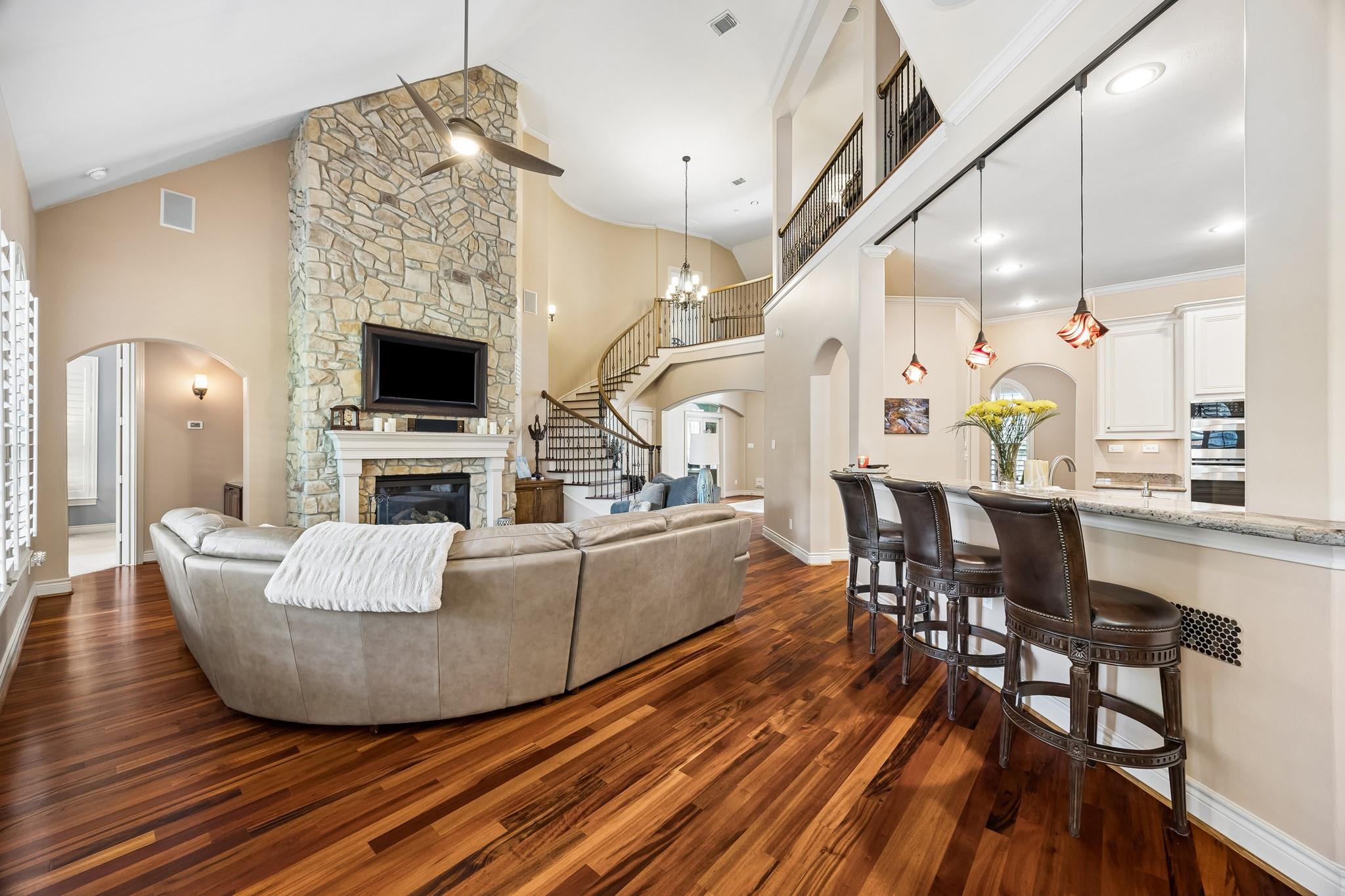 4138 Lanark Lane