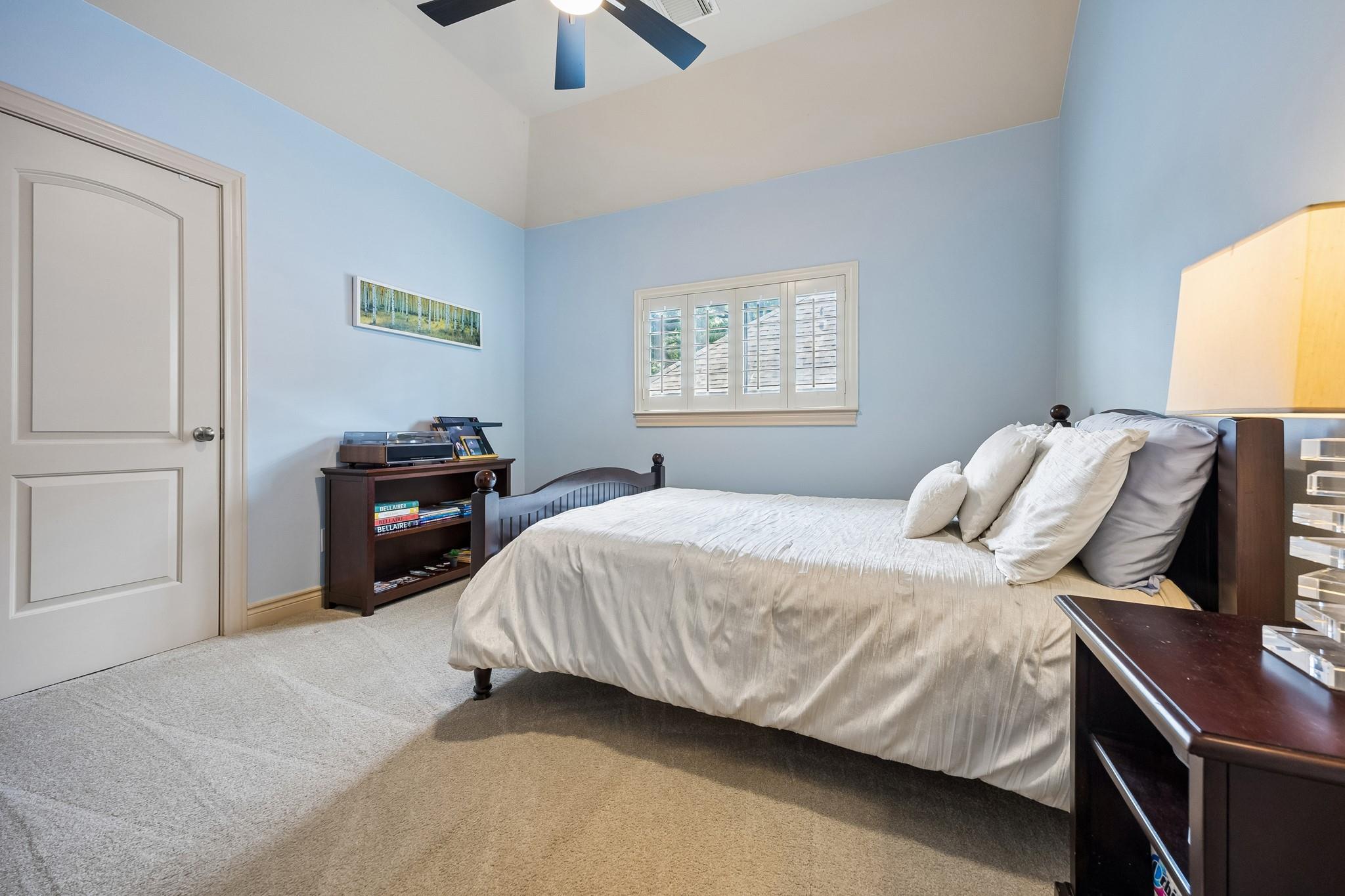 4138 Lanark Lane