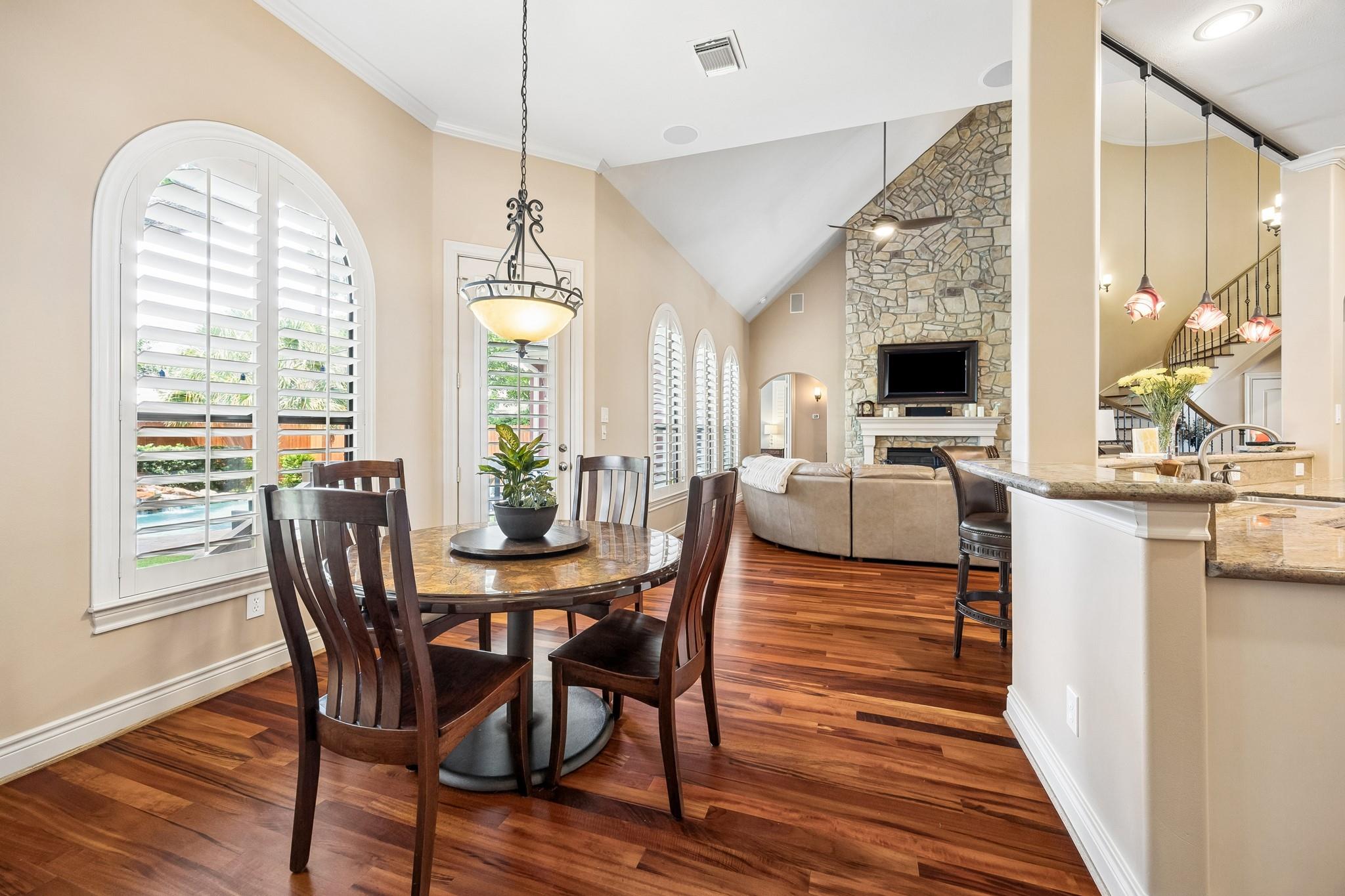 4138 Lanark Lane
