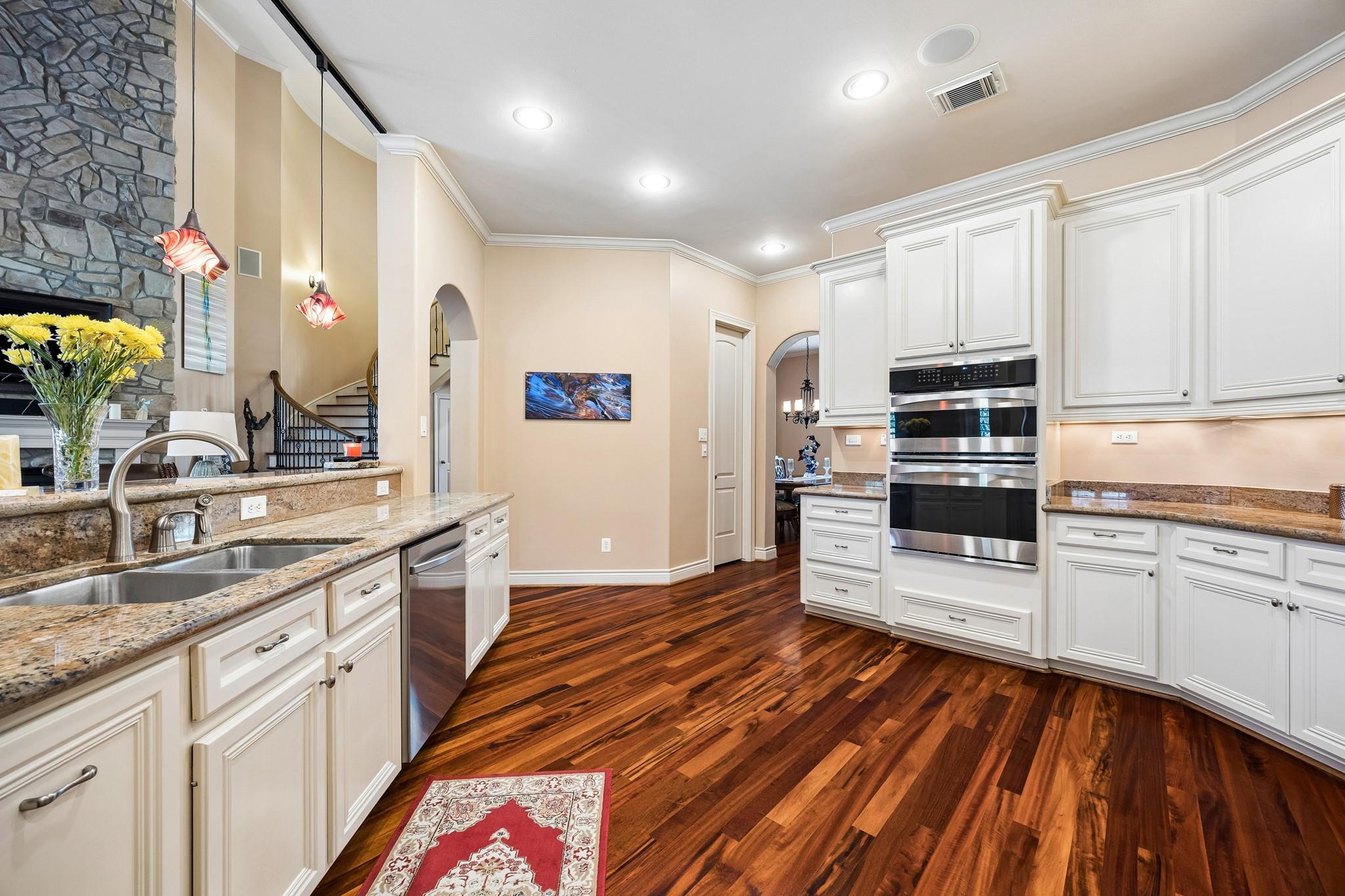 4138 Lanark Lane
