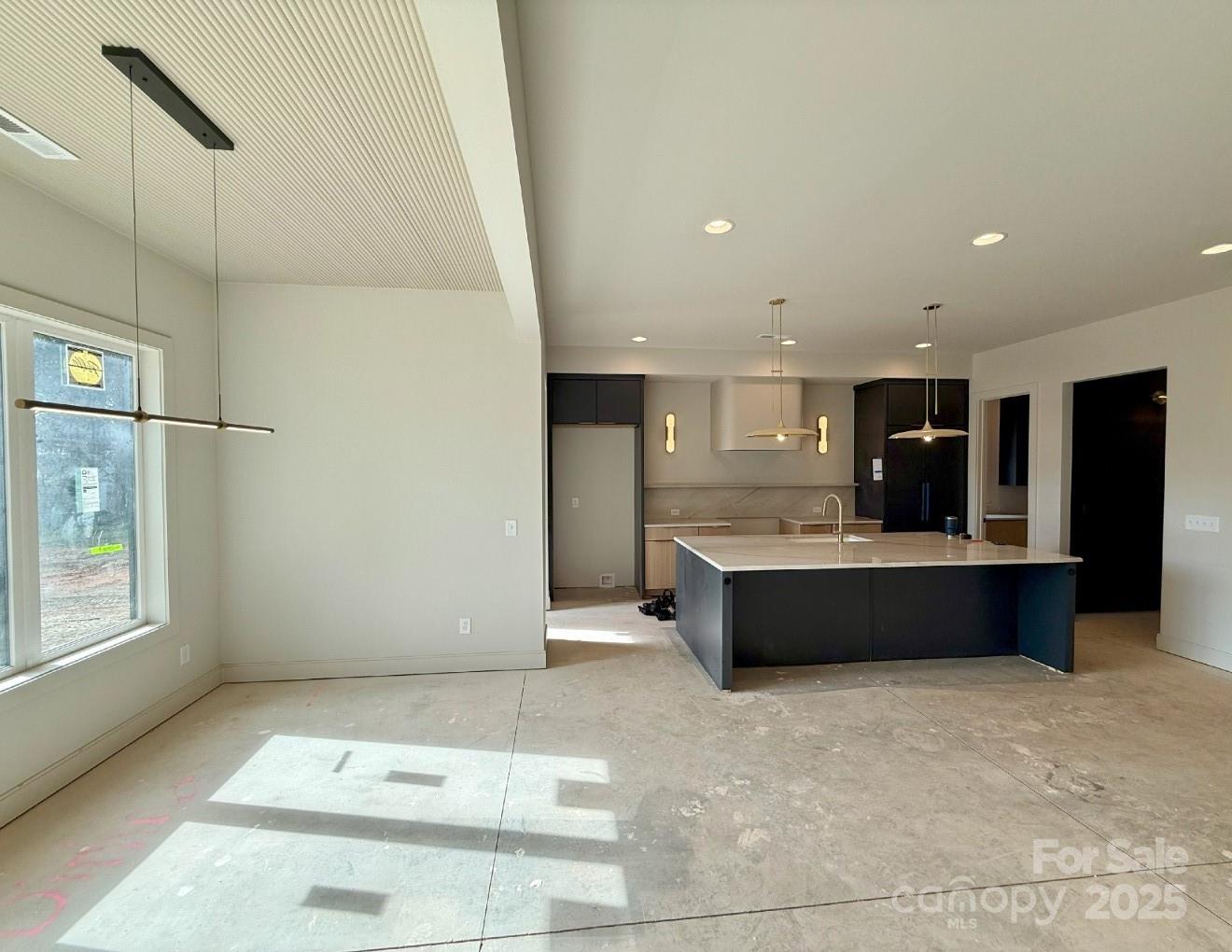 1015 Ambassador Street