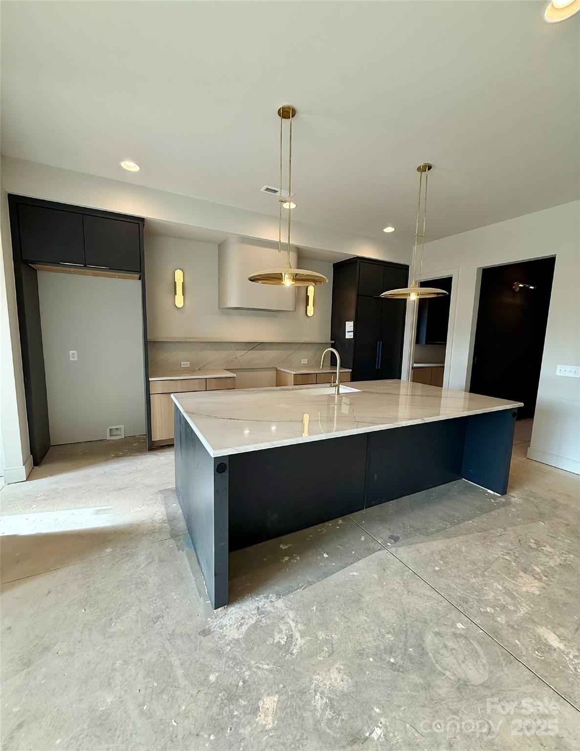 1015 Ambassador Street