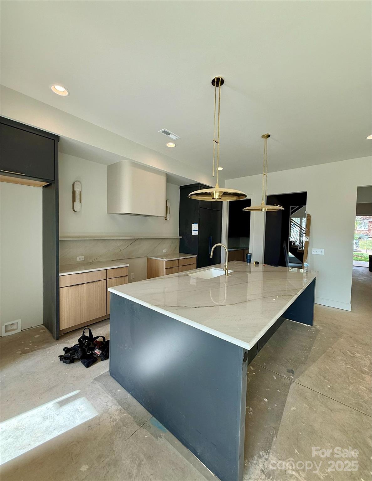 1015 Ambassador Street